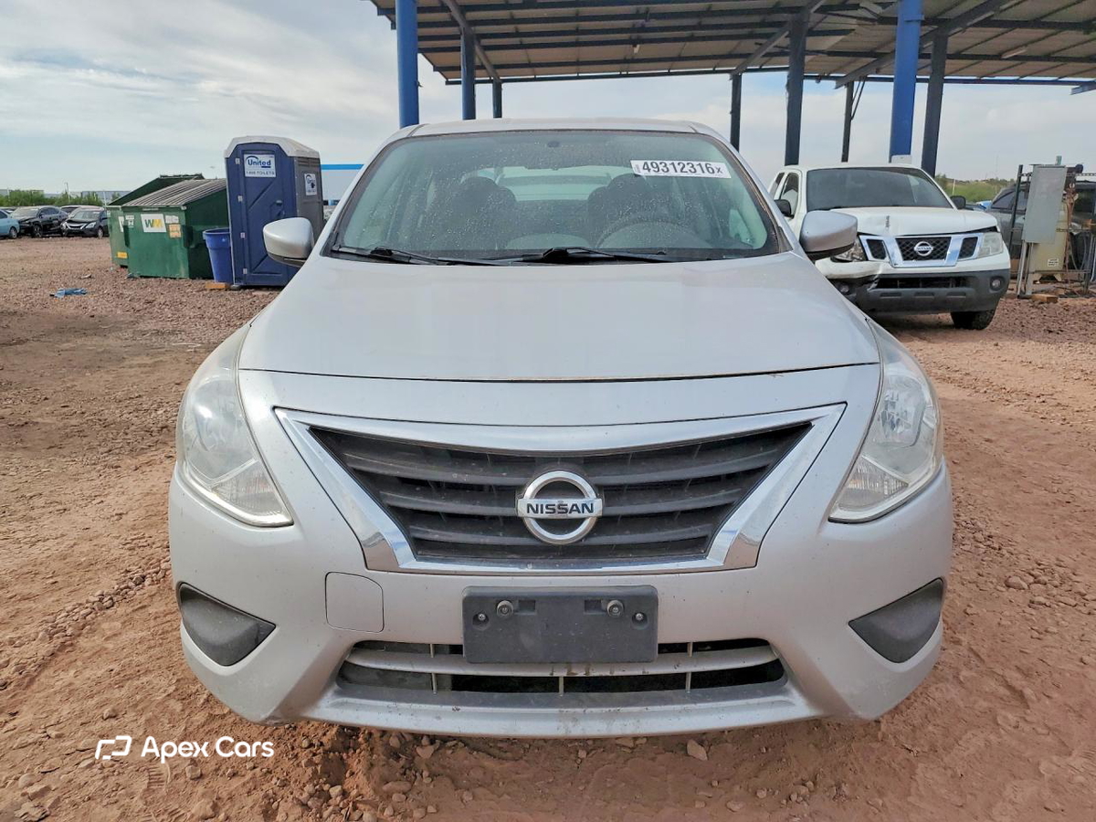 Nissan Versa 2019