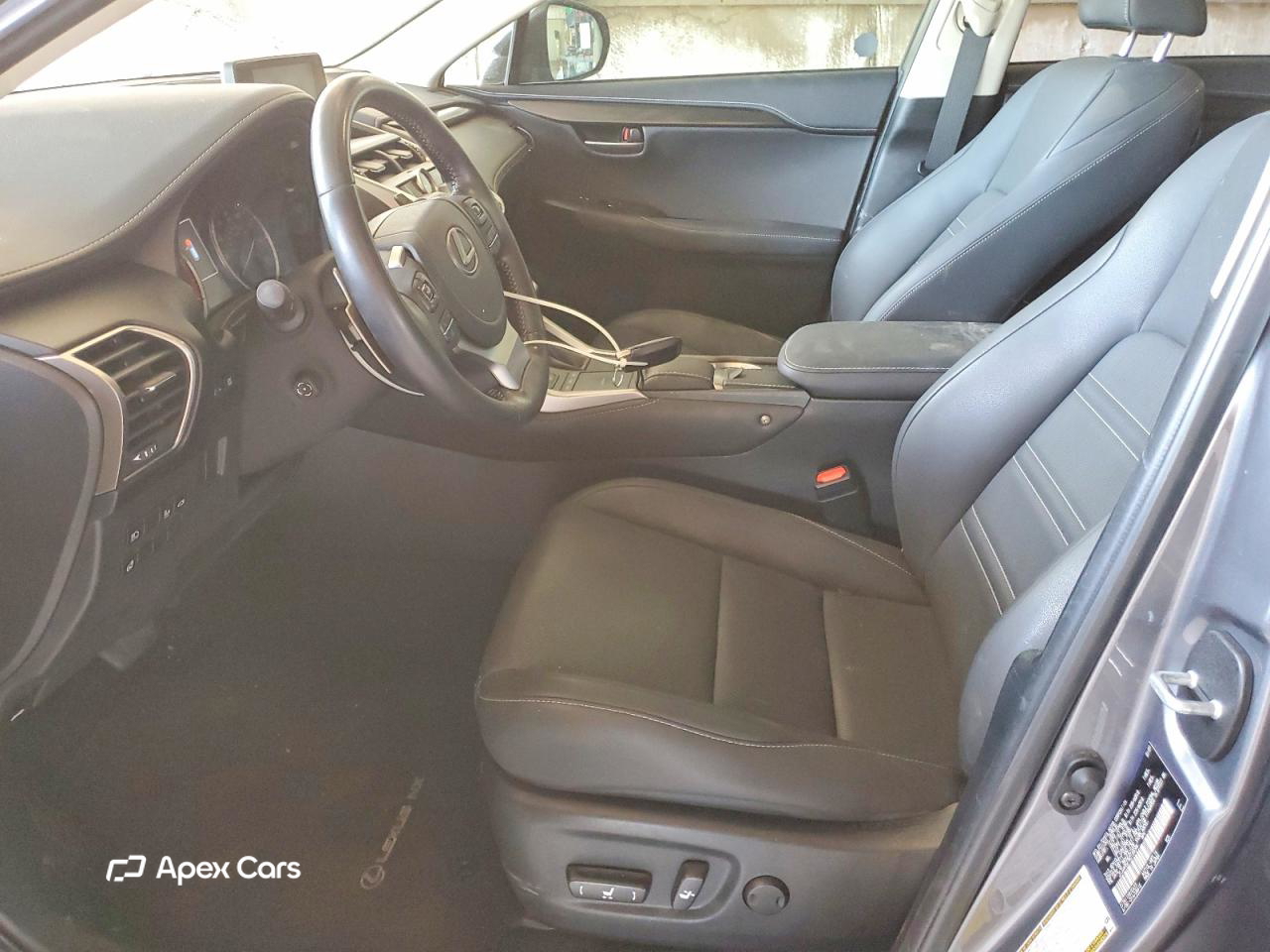 Lexus NX 2021