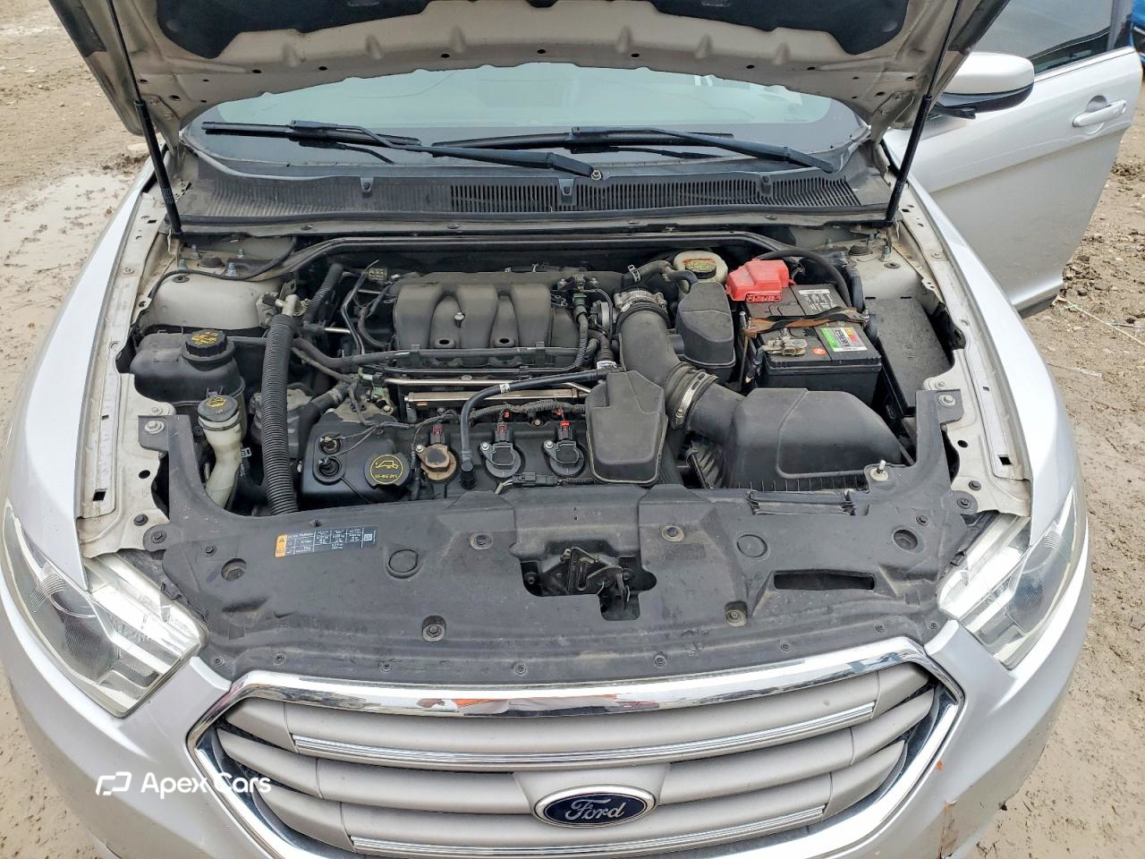 Ford Taurus 2016
