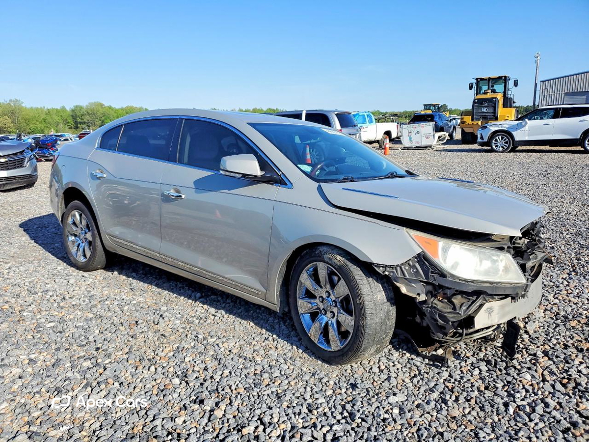 Buick LaCrosse 2011