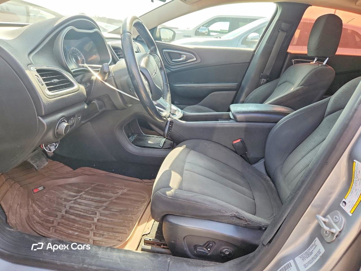 Chrysler 200 2015