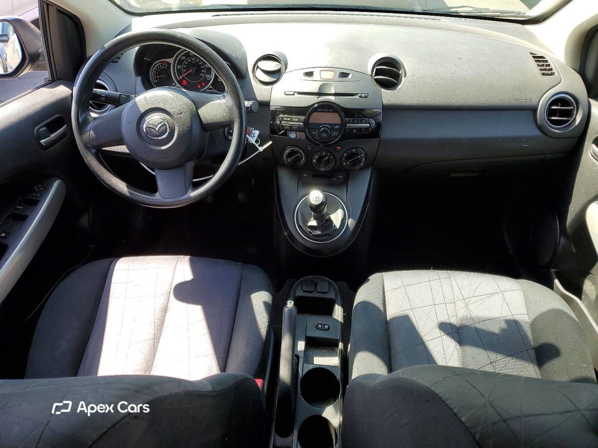 Mazda 2 2014