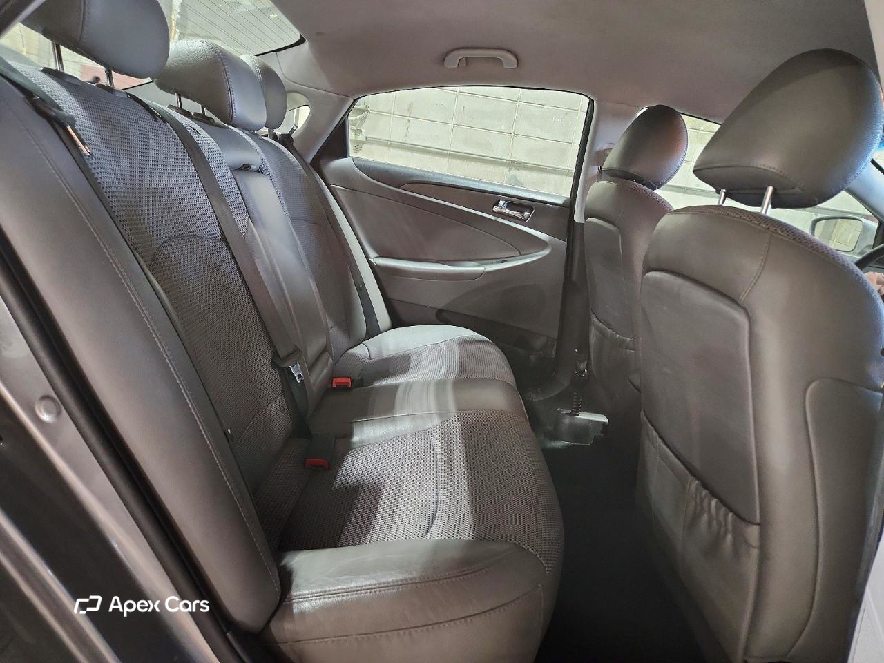 Hyundai Sonata 2012