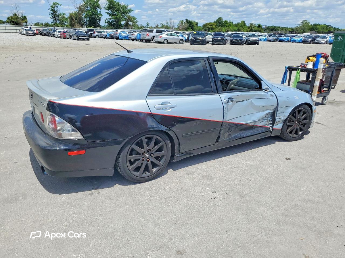 Lexus IS 2001