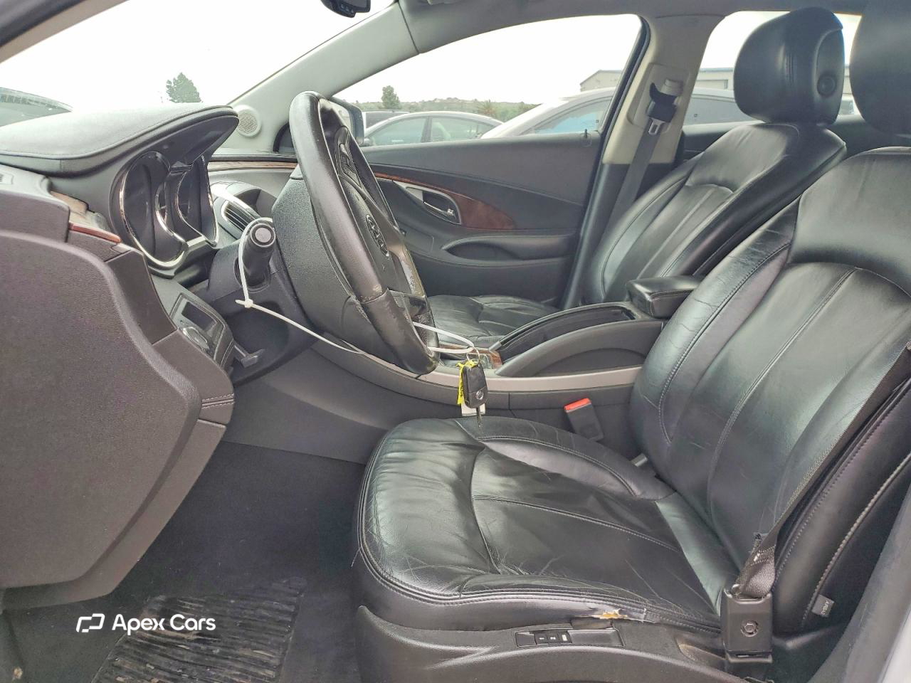 Buick LaCrosse 2011