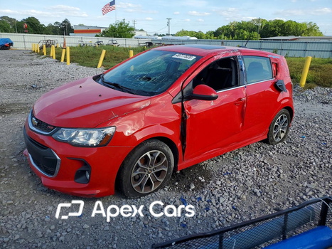 Chevrolet Sonic 2017 - Image 1 of 12