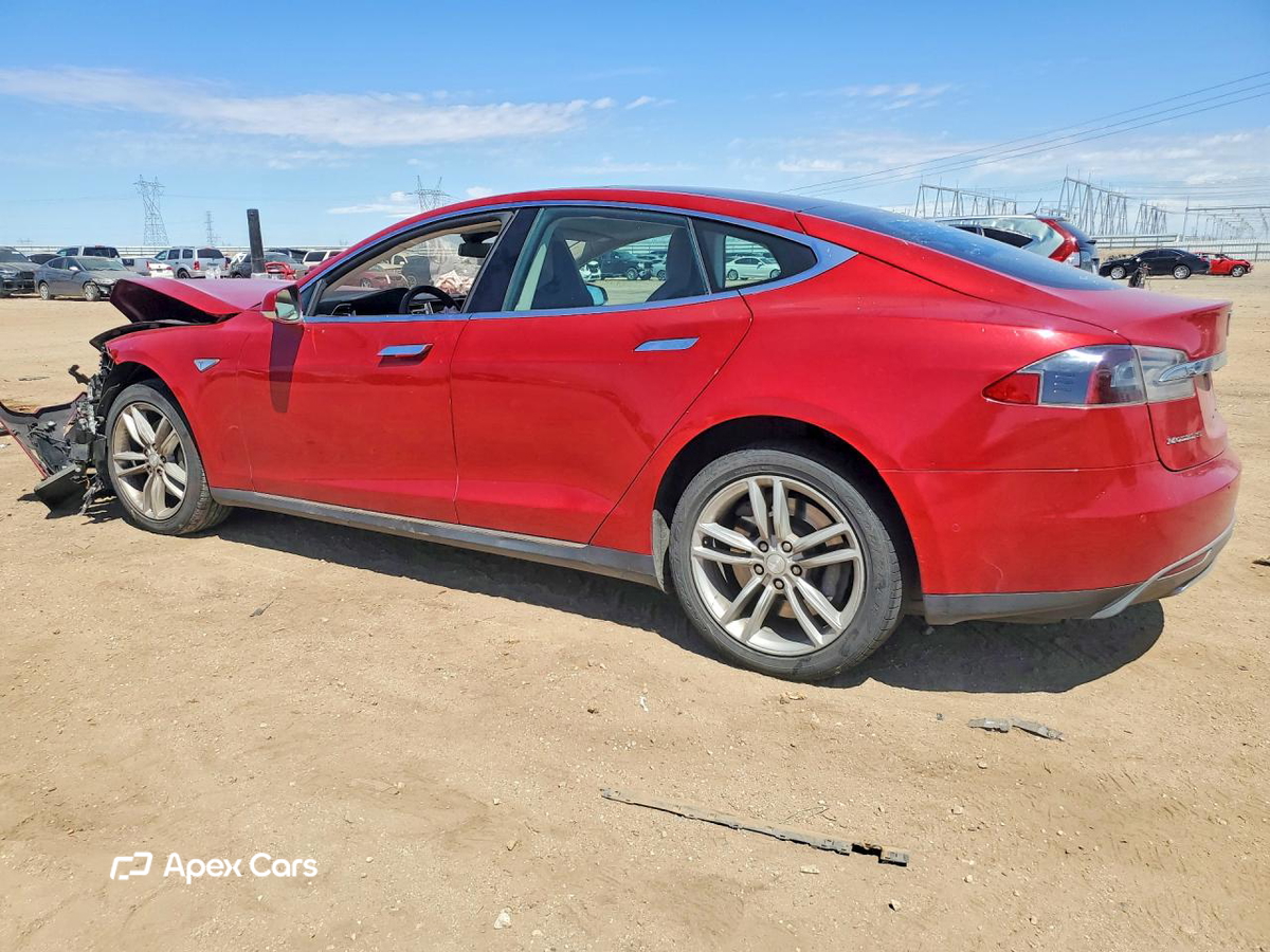 Tesla Model S 2015