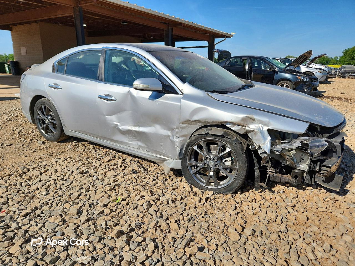 Nissan Maxima 2010