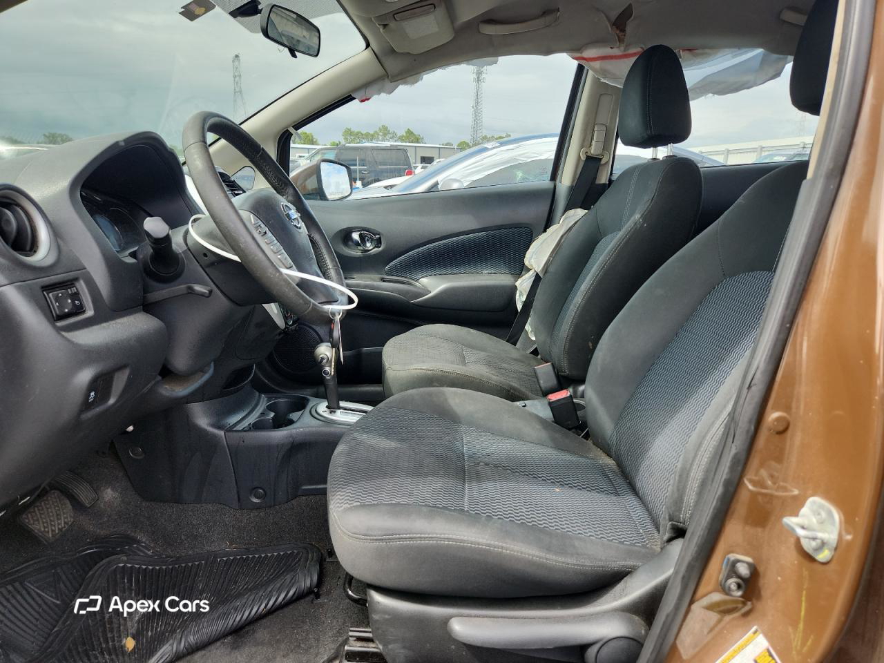 Nissan Versa 2015