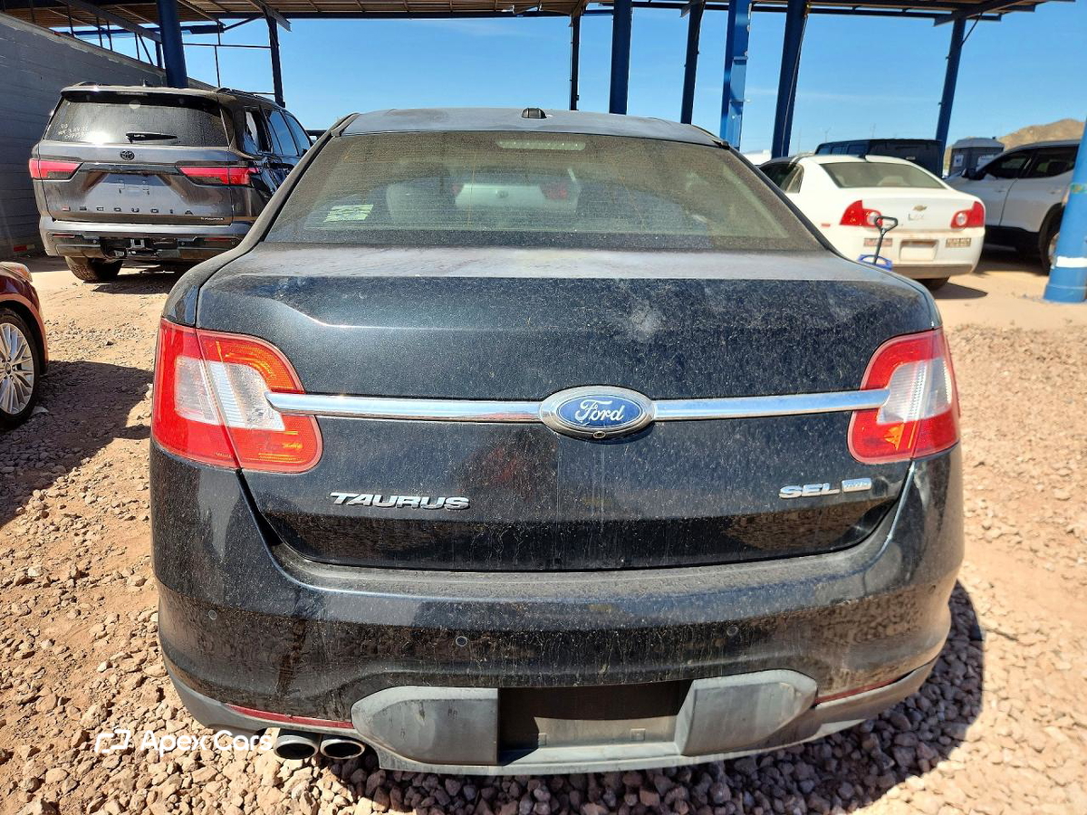 Ford Taurus 2011