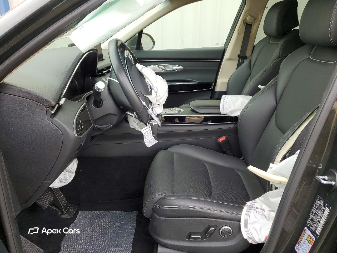 Genesis GV70 2025