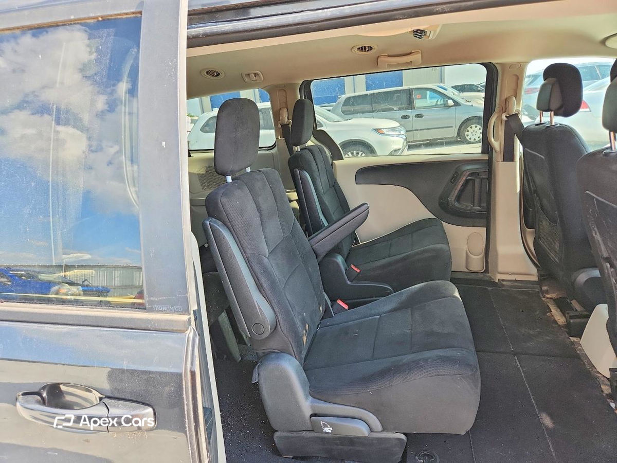 Dodge Caravan 2011