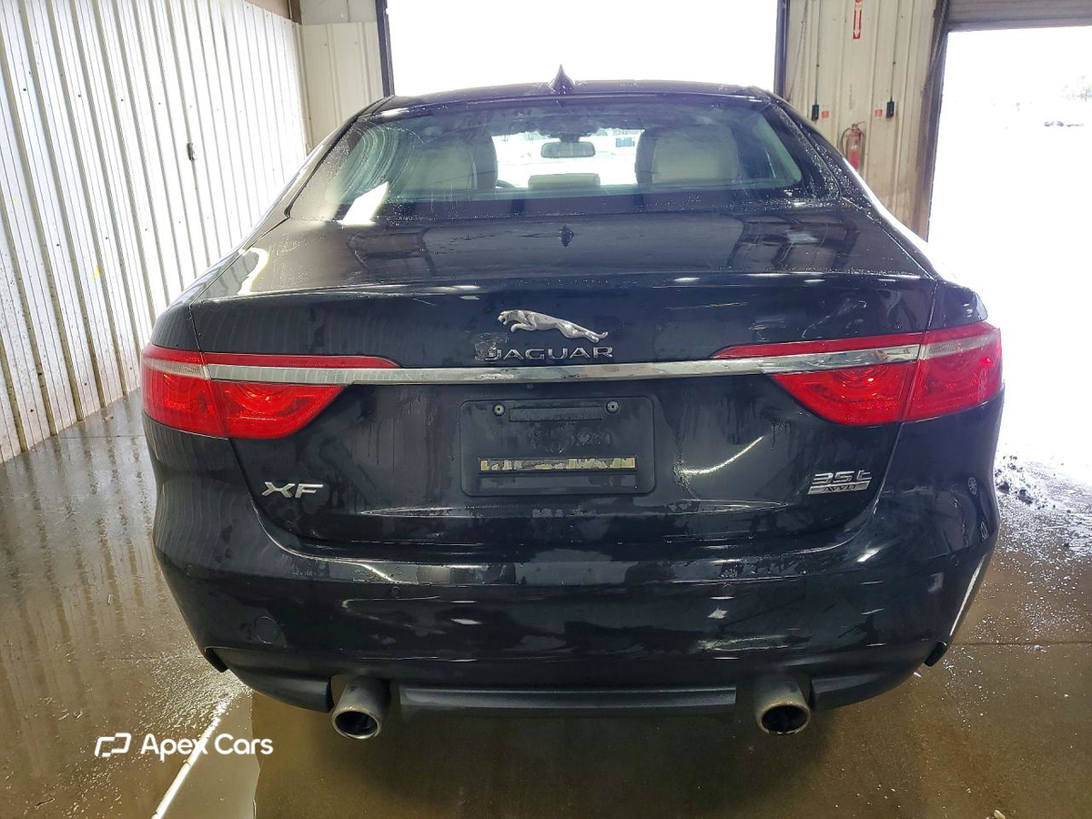 Jaguar XF 2016