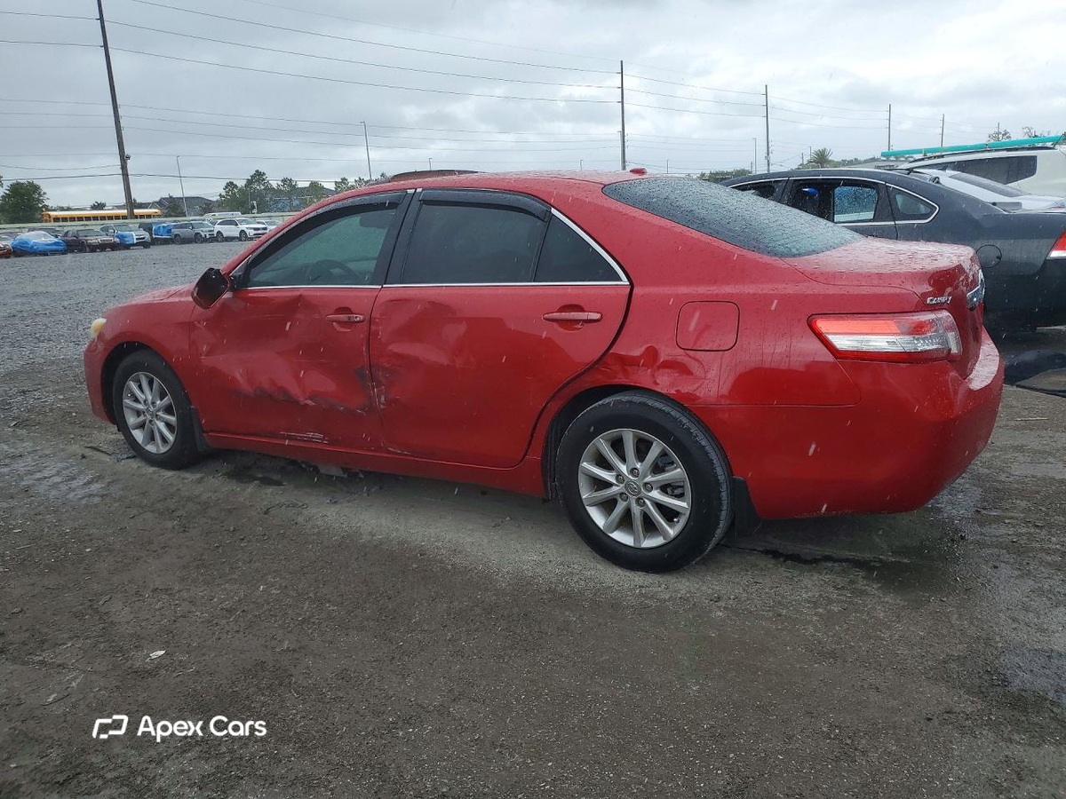 Toyota Camry 2011
