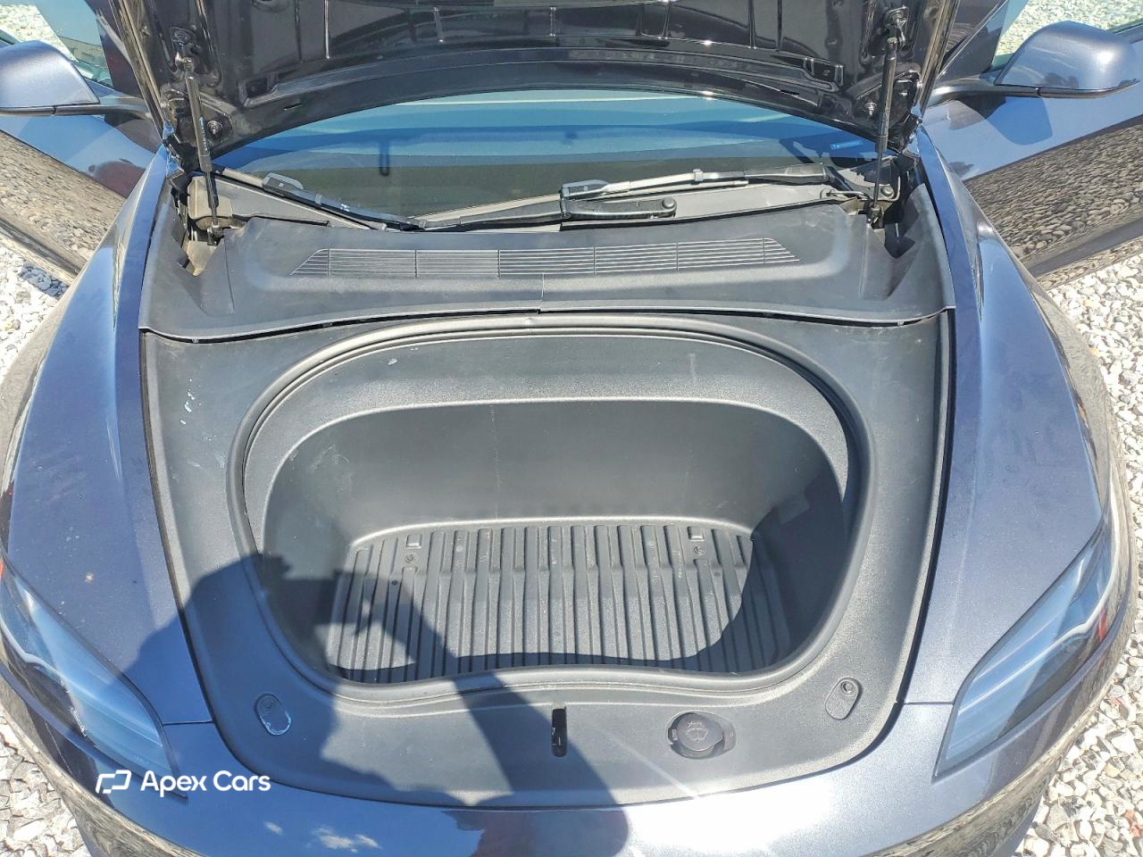 Tesla Model 3 2024