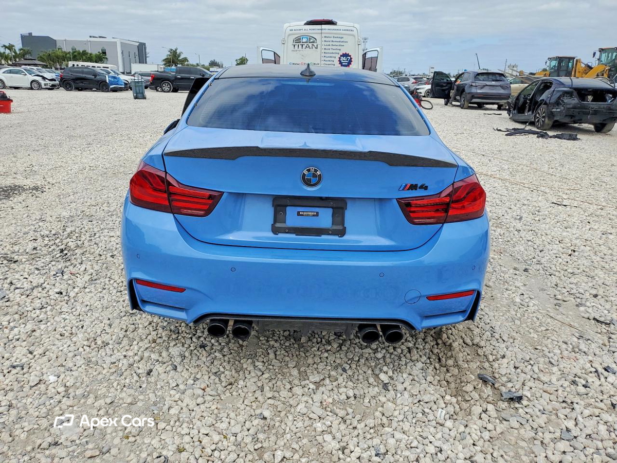 BMW M4 2016
