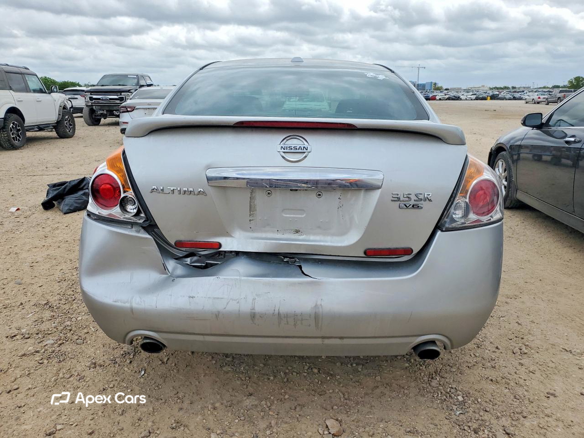 Nissan Altima 2012