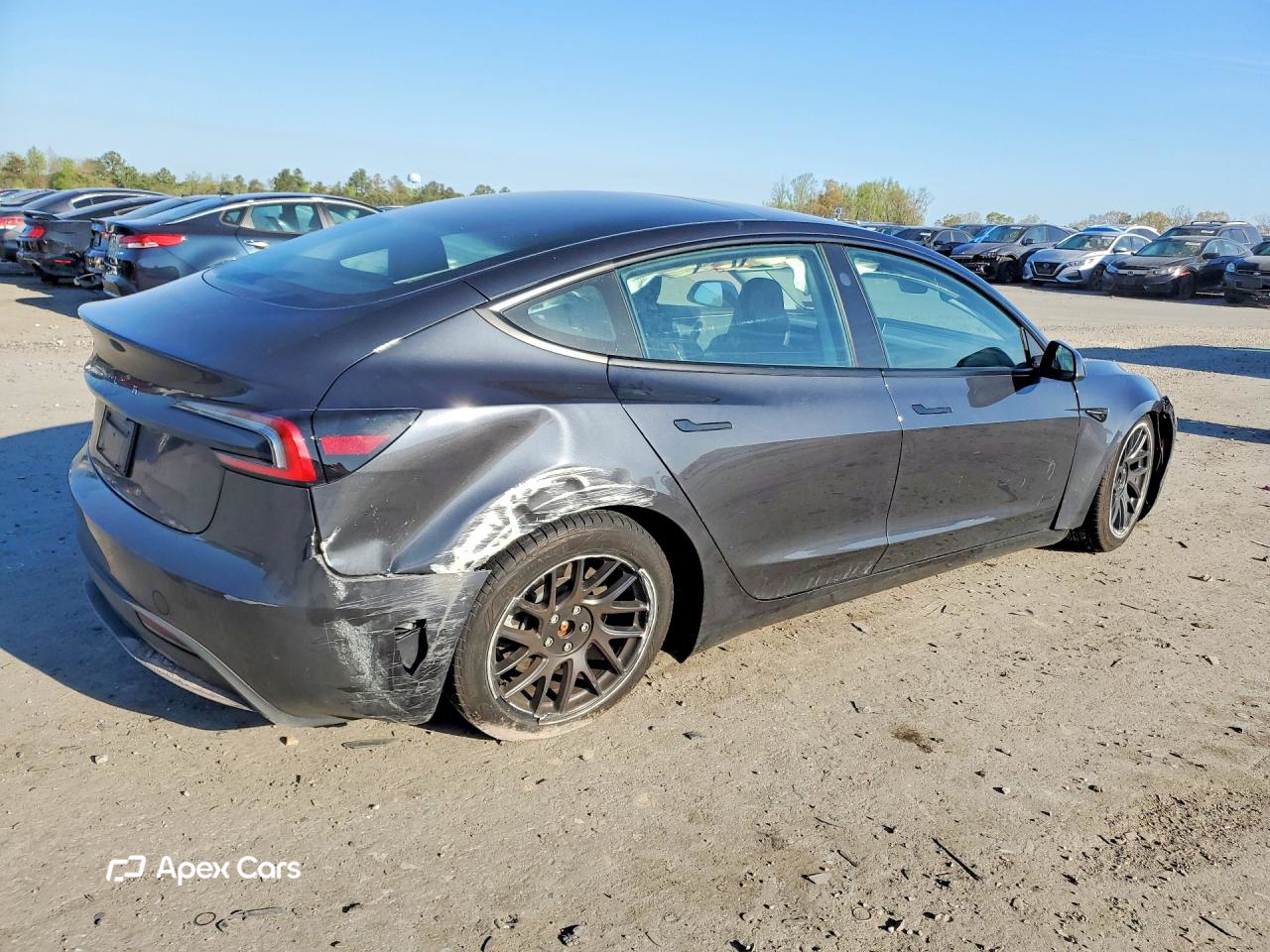 Tesla Model 3 2024