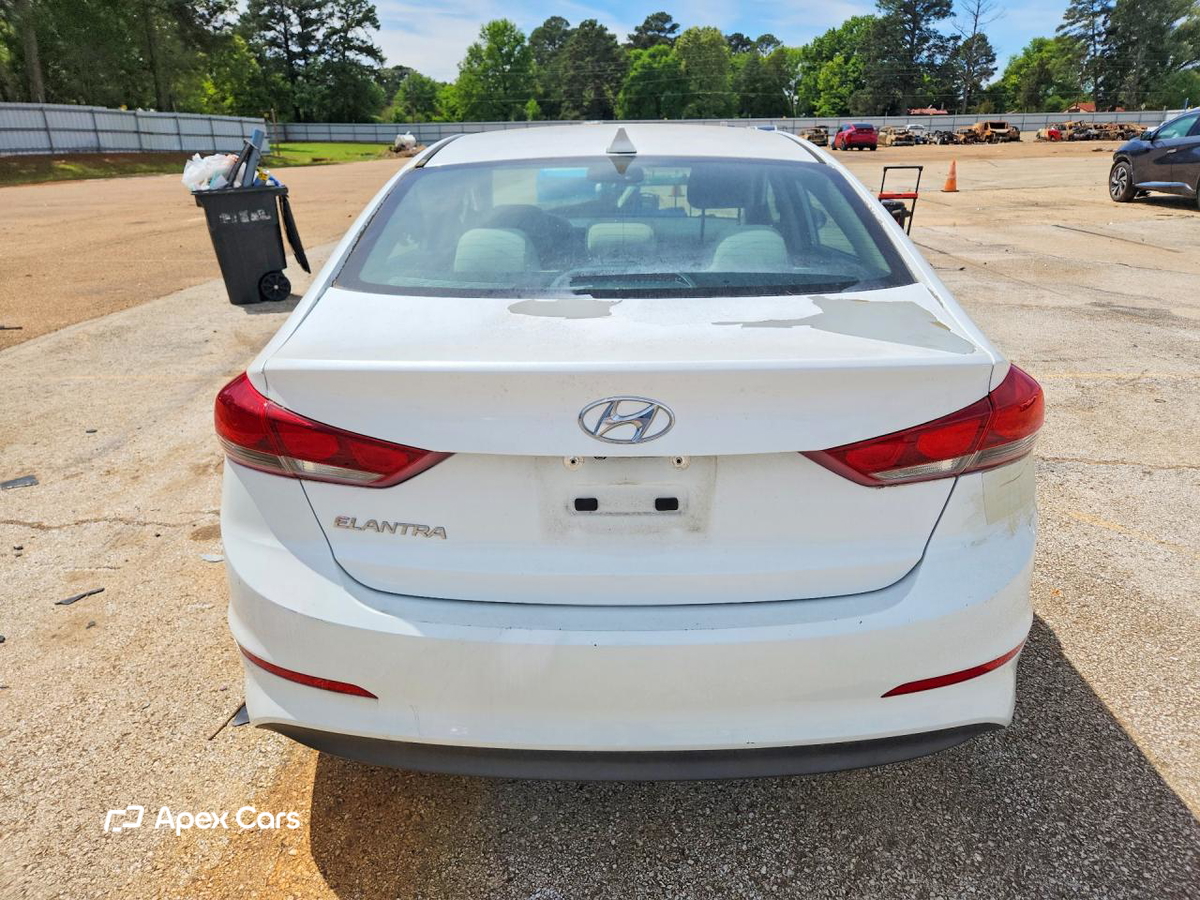 Hyundai Elantra 2018