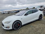 Tesla Model S 2015