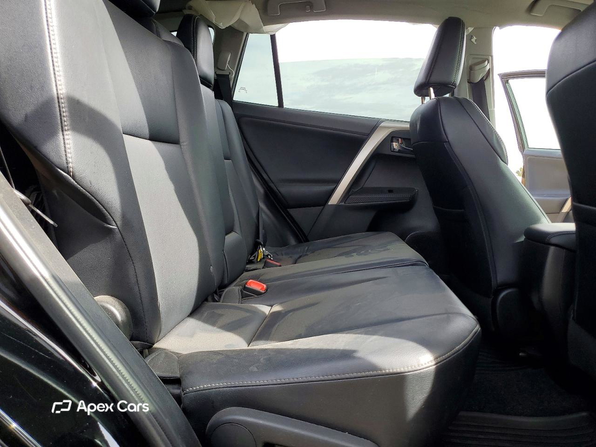 Toyota RAV 4 2015
