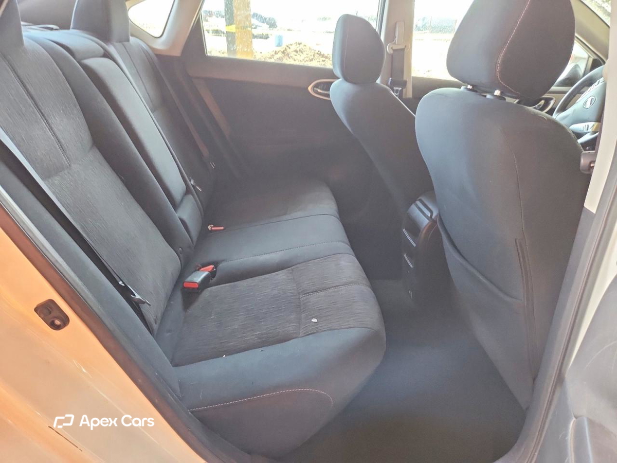 Nissan Sentra 2015