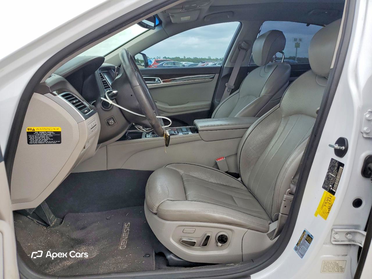 Hyundai Genesis 2015