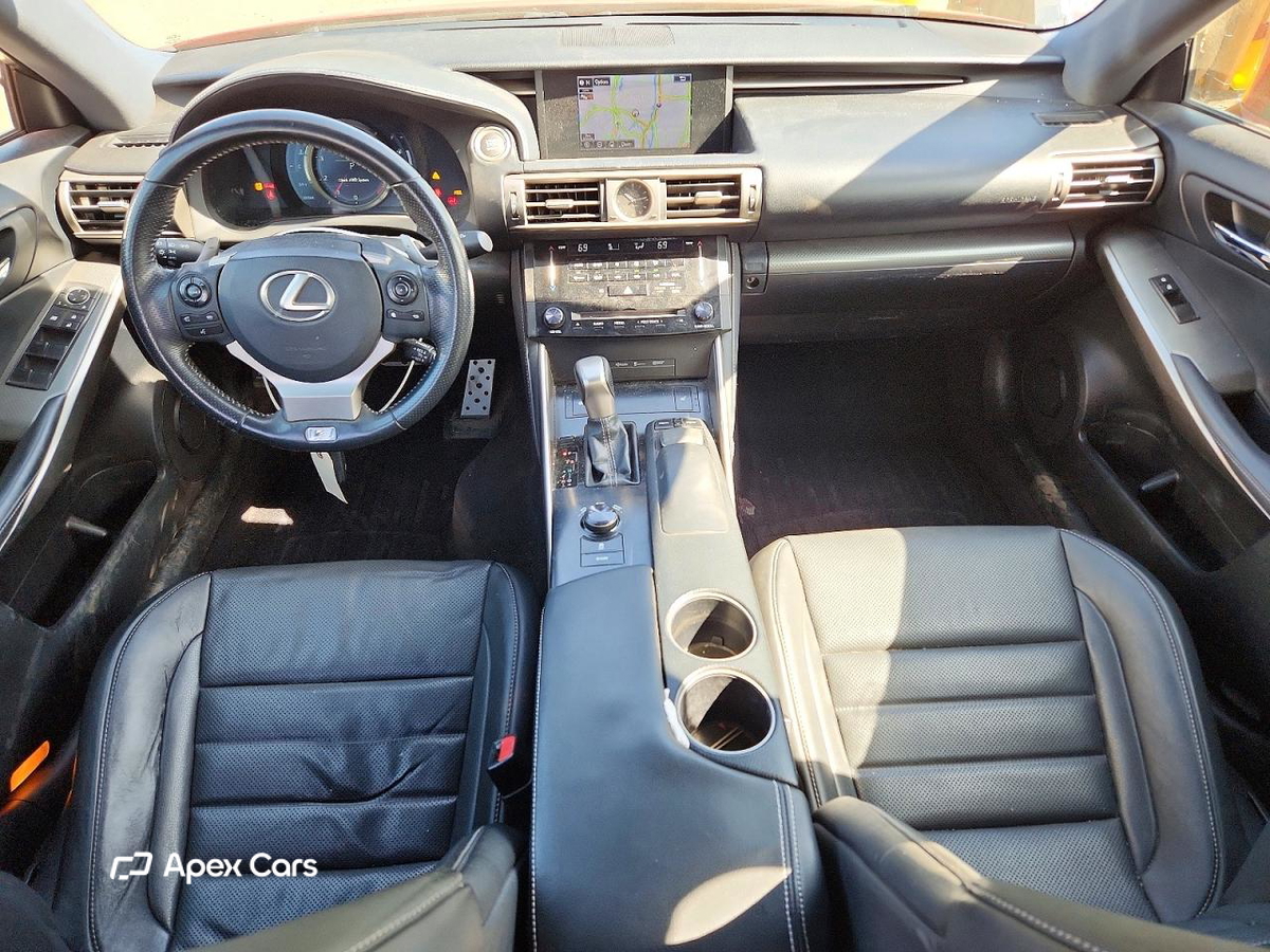 Lexus IS 2014