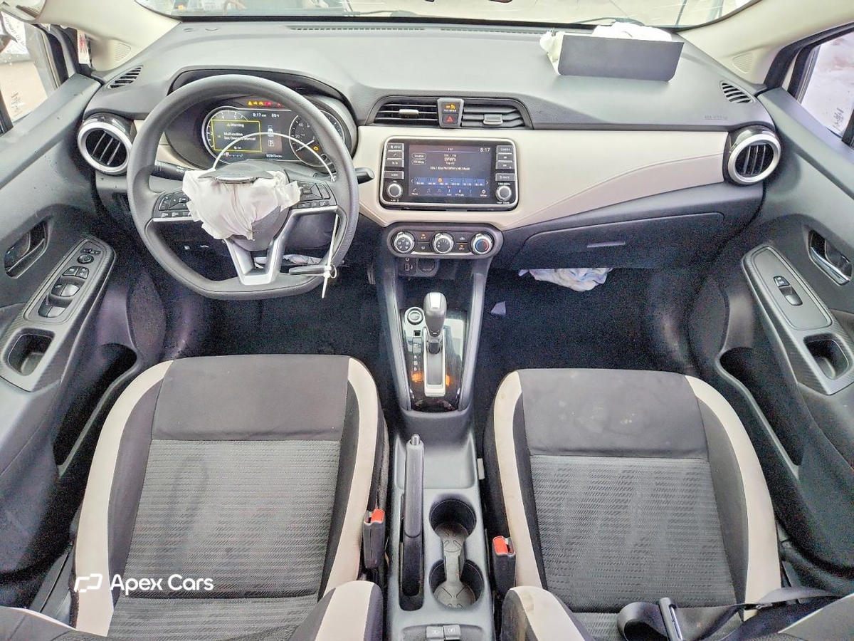 Nissan Versa 2021