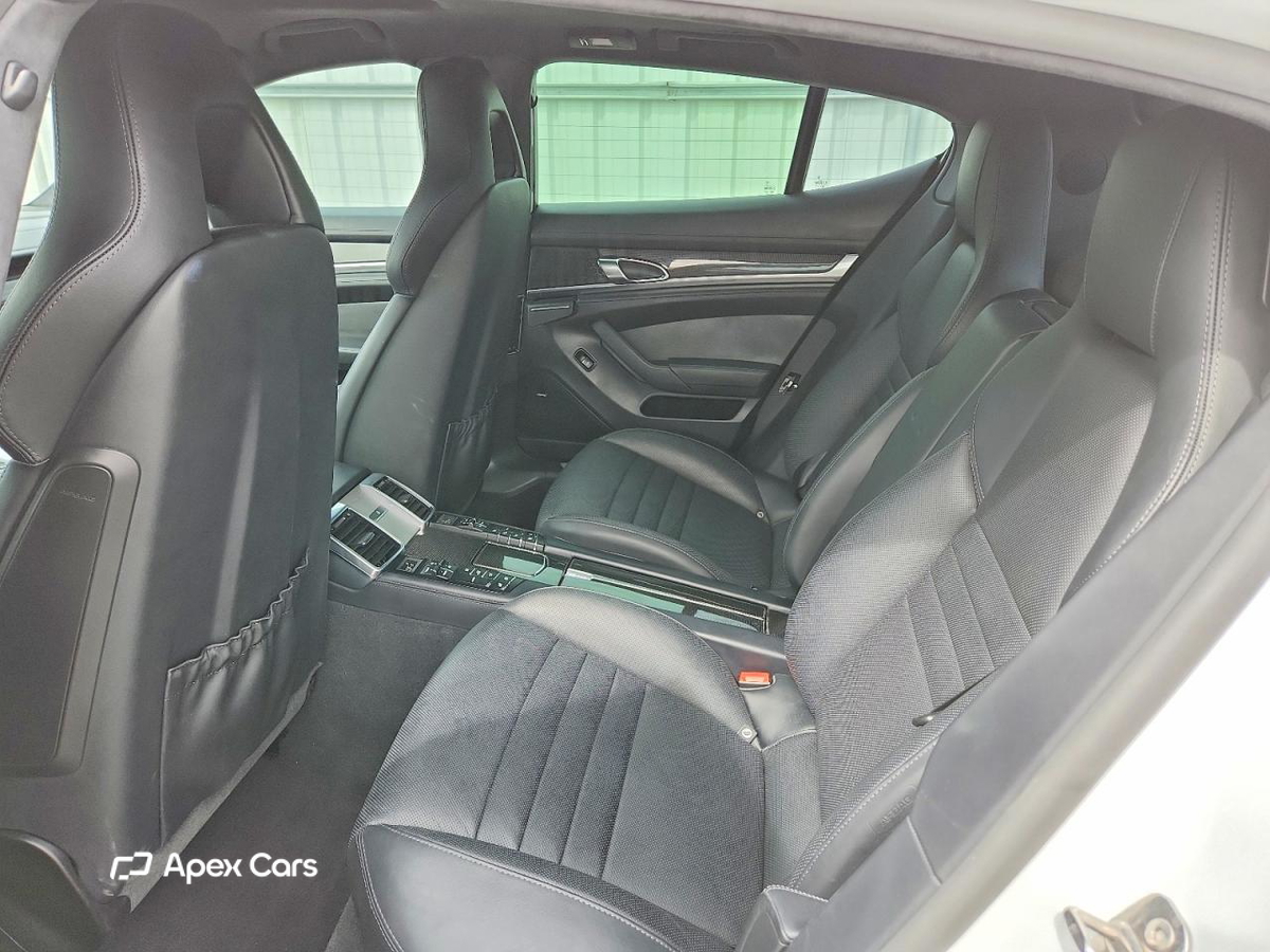 Porsche Panamera 2015