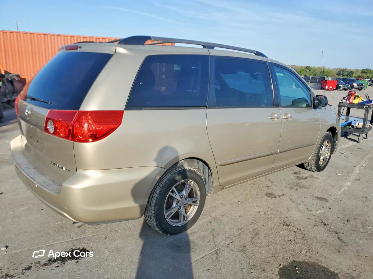 Toyota Sienna 2010