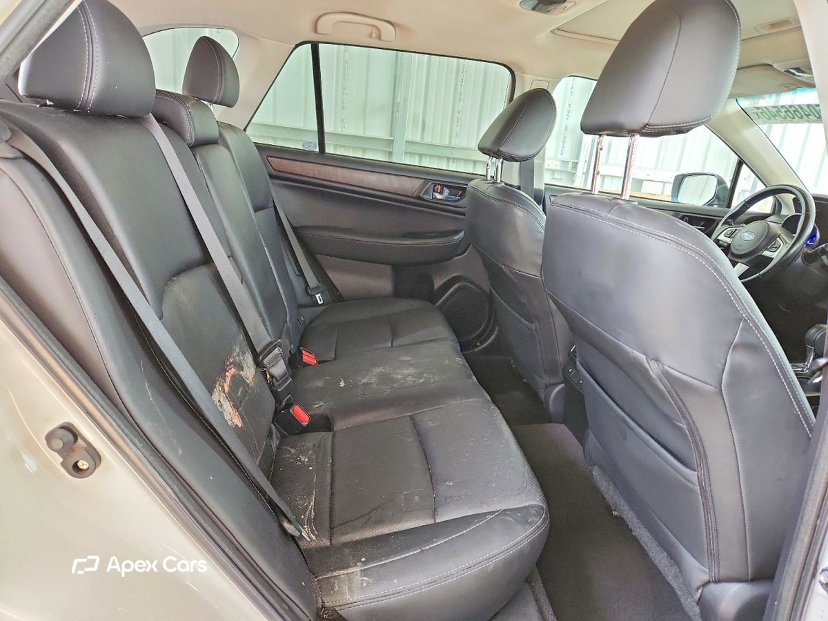 Subaru Outback 2016