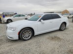 Chrysler 300 2017