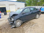 Nissan Versa 2015