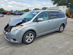 Toyota Sienna 2011