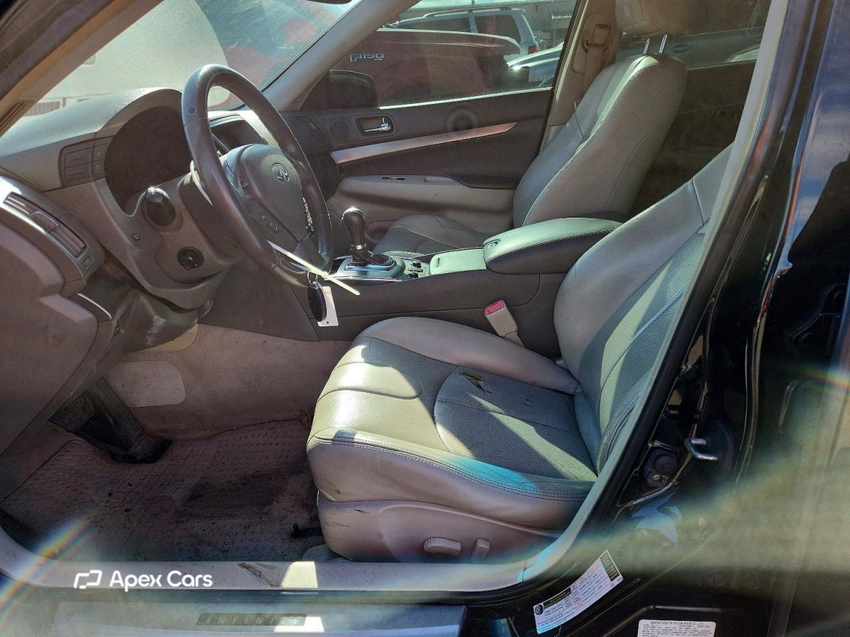 Infiniti G 2012