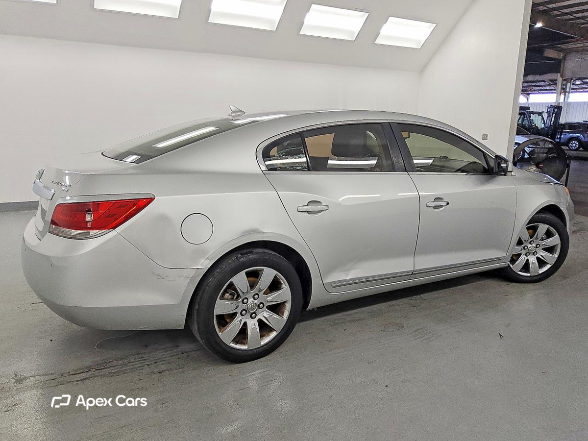 Buick LaCrosse 2011