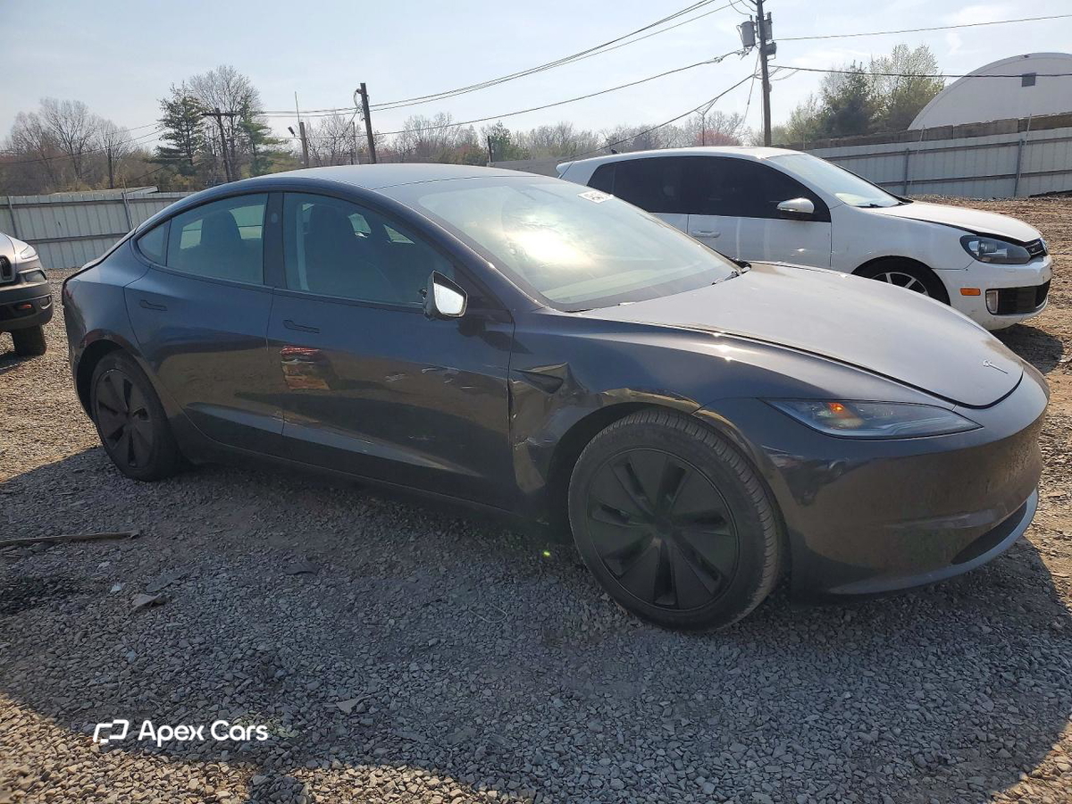 Tesla Model 3 2025