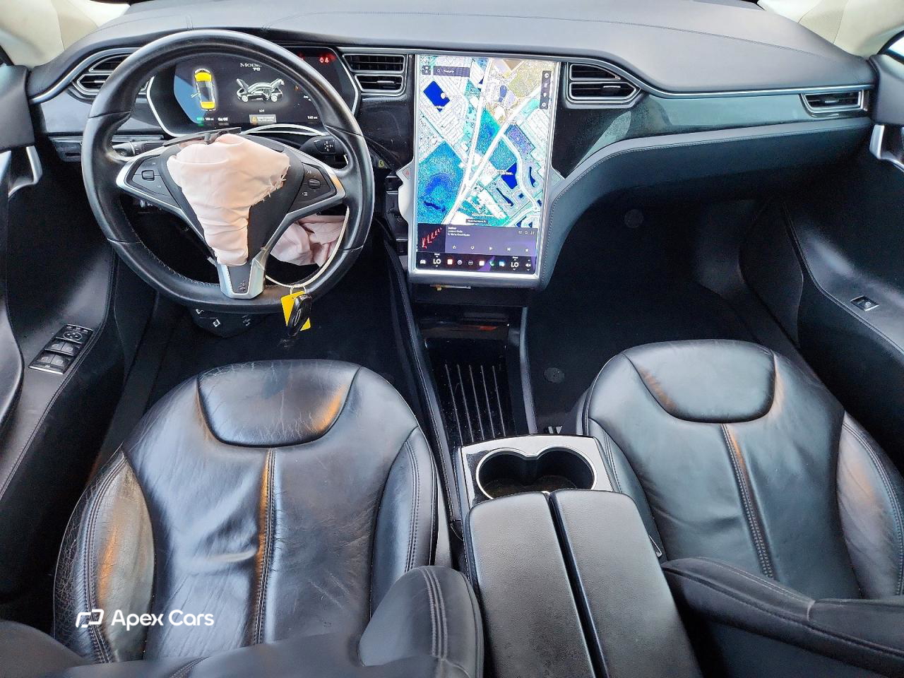 Tesla Model S 2015