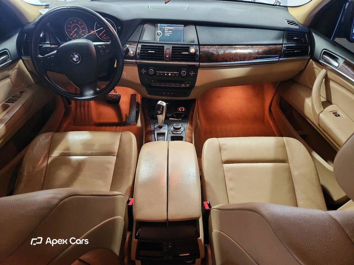 BMW X5 2011