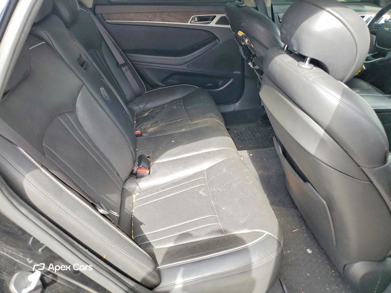 Hyundai Genesis 2015