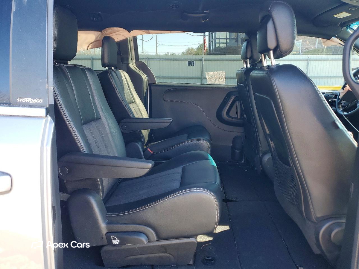 Chrysler Voyager 2014