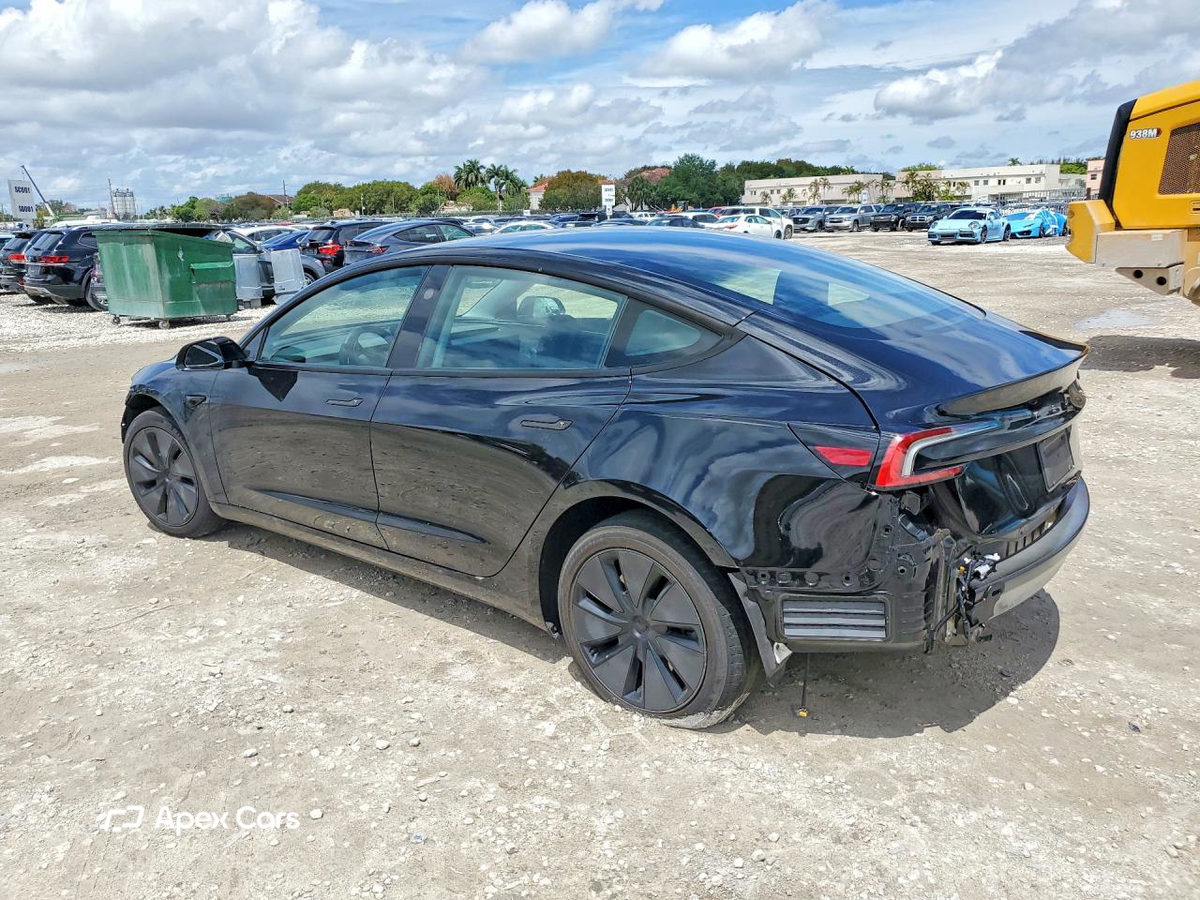 Tesla Model 3 2025