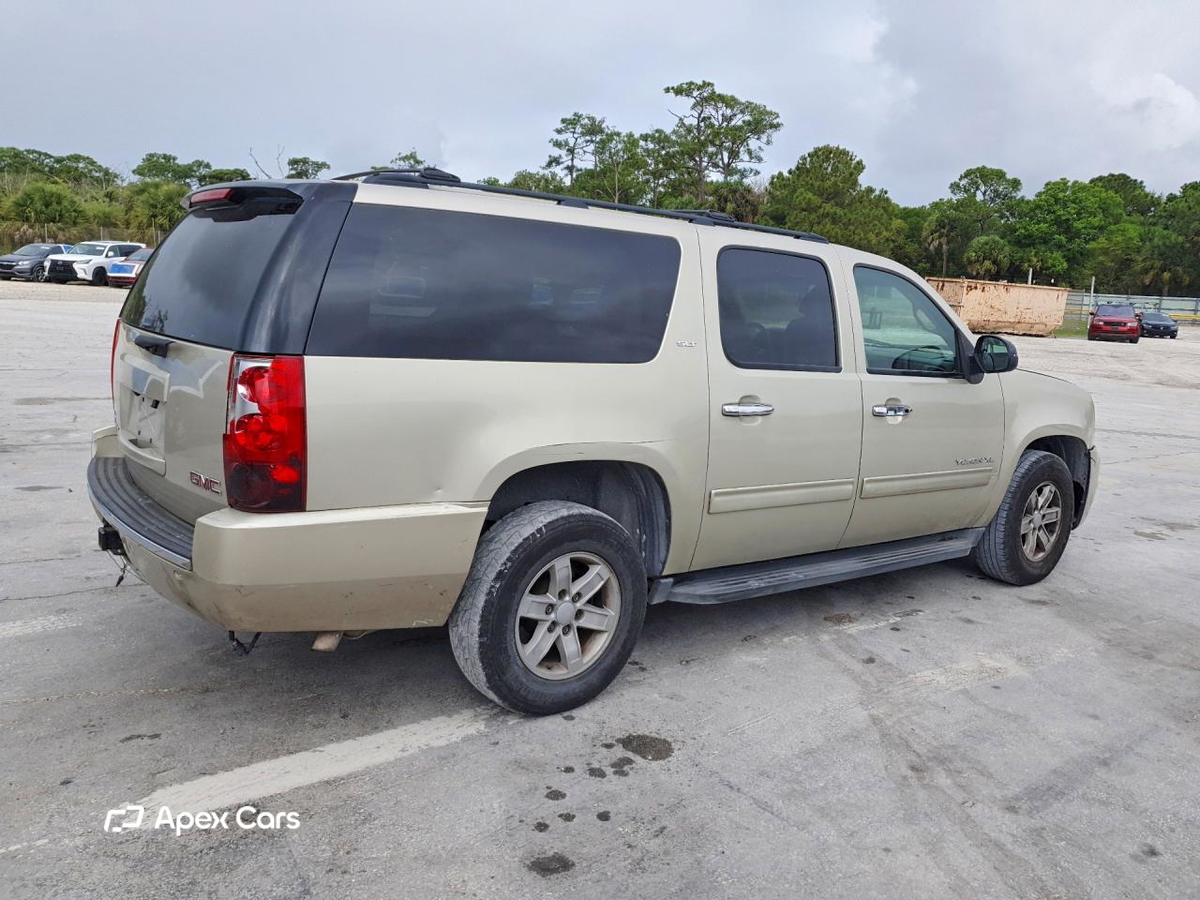 GMC Yukon 2013