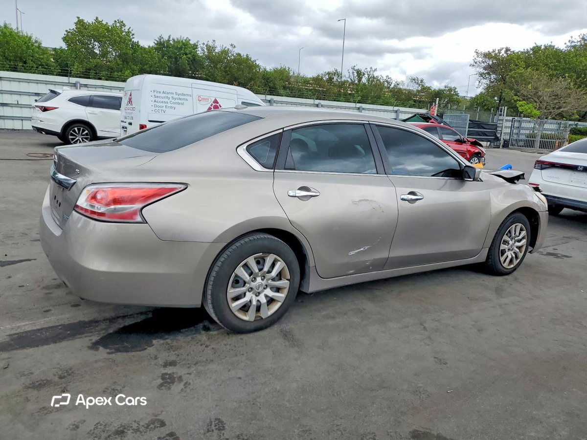 Nissan Altima 2015
