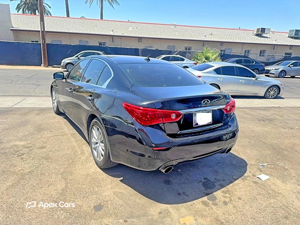 Infiniti Q50 2015