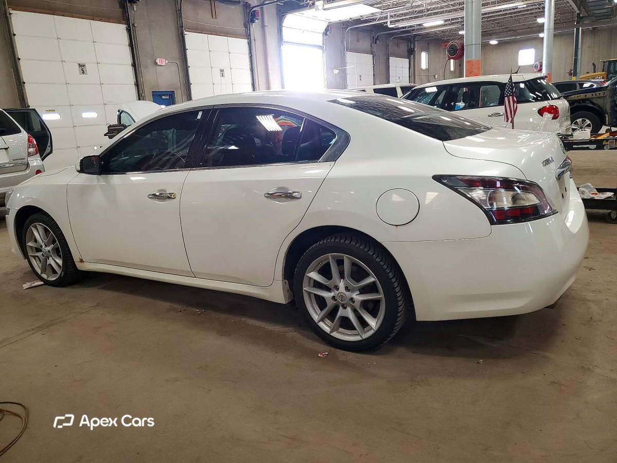 Nissan Maxima 2014