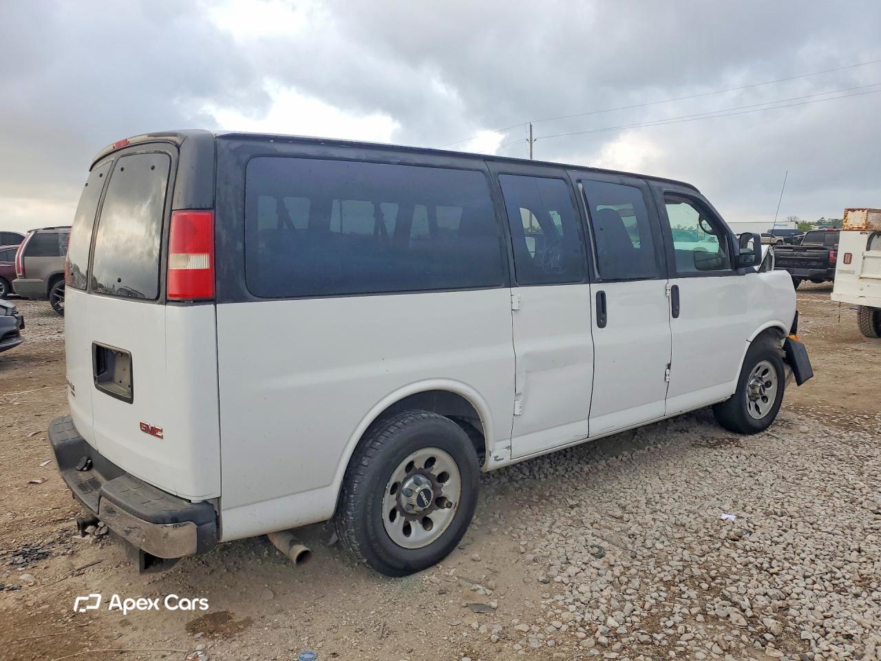 GMC Savana 2012