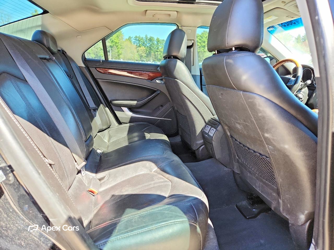 Cadillac CTS 2011