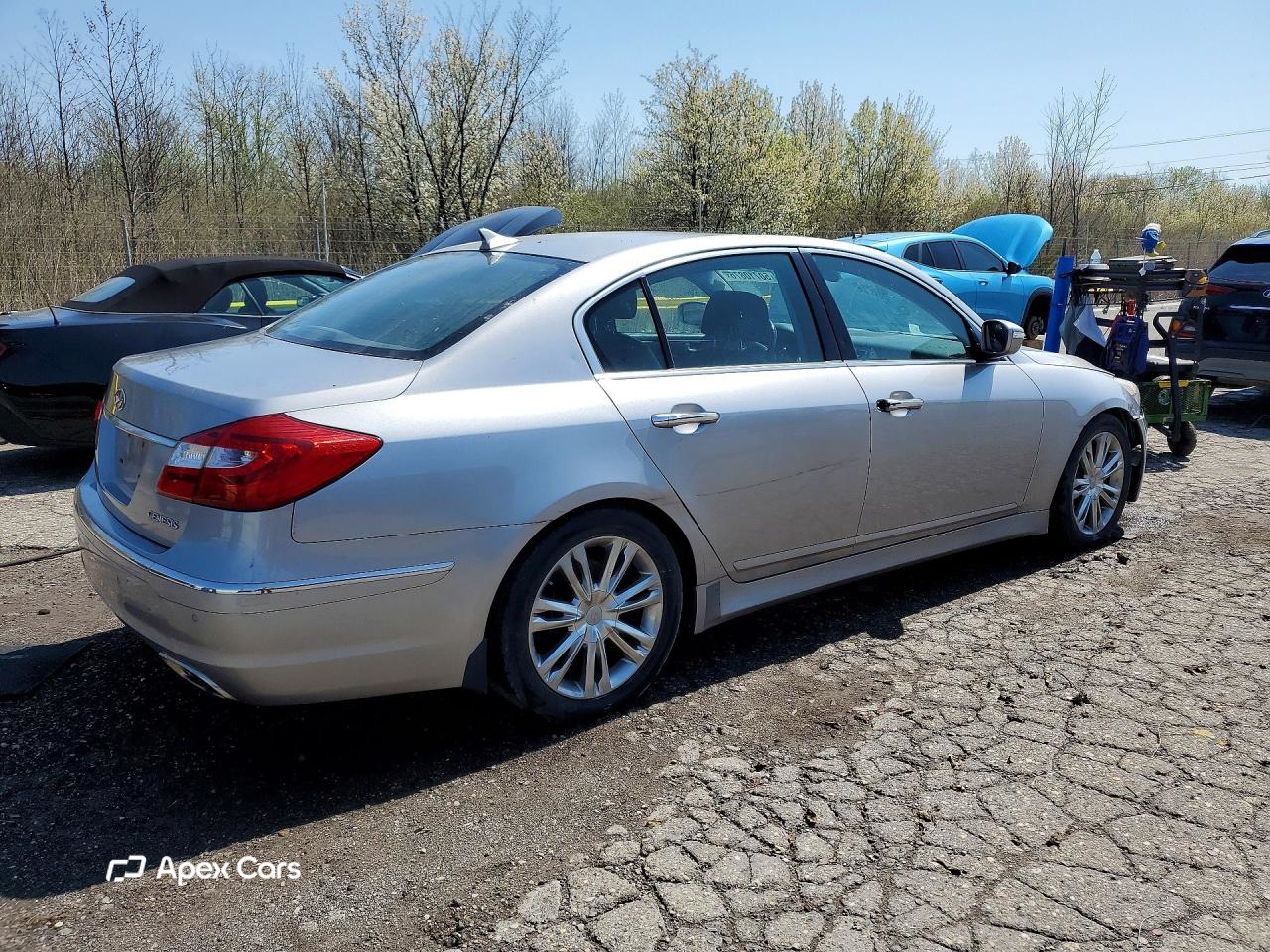 Hyundai Genesis 2012